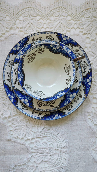 Lumânare Cup & Candle în ceașcă vintage Bavaria. Set mic dejun