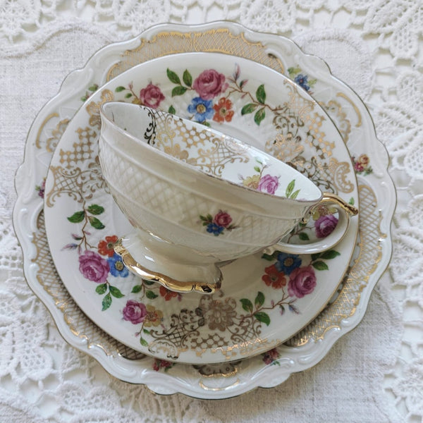Lumânare Cup & Candle în ceașcă vintage Bavaria. Set mic dejun