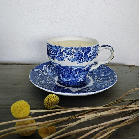 Lumânare Cup & Candle în ceașcă vintage