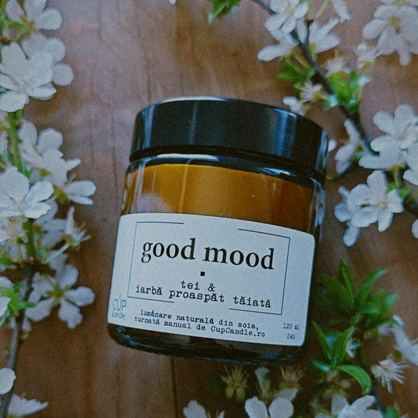#GoodMood. Lumânare vegană din ceară de soia, Tei și iarbă proaspăt tăiată