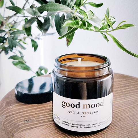 #GoodMood. Lumânare vegană din ceară de soia, Oud și Vetiver